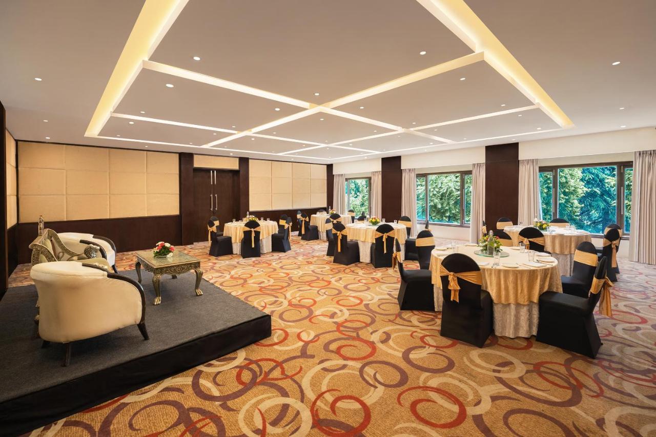 Golden Tulip Srinagar Hotell Eksteriør bilde